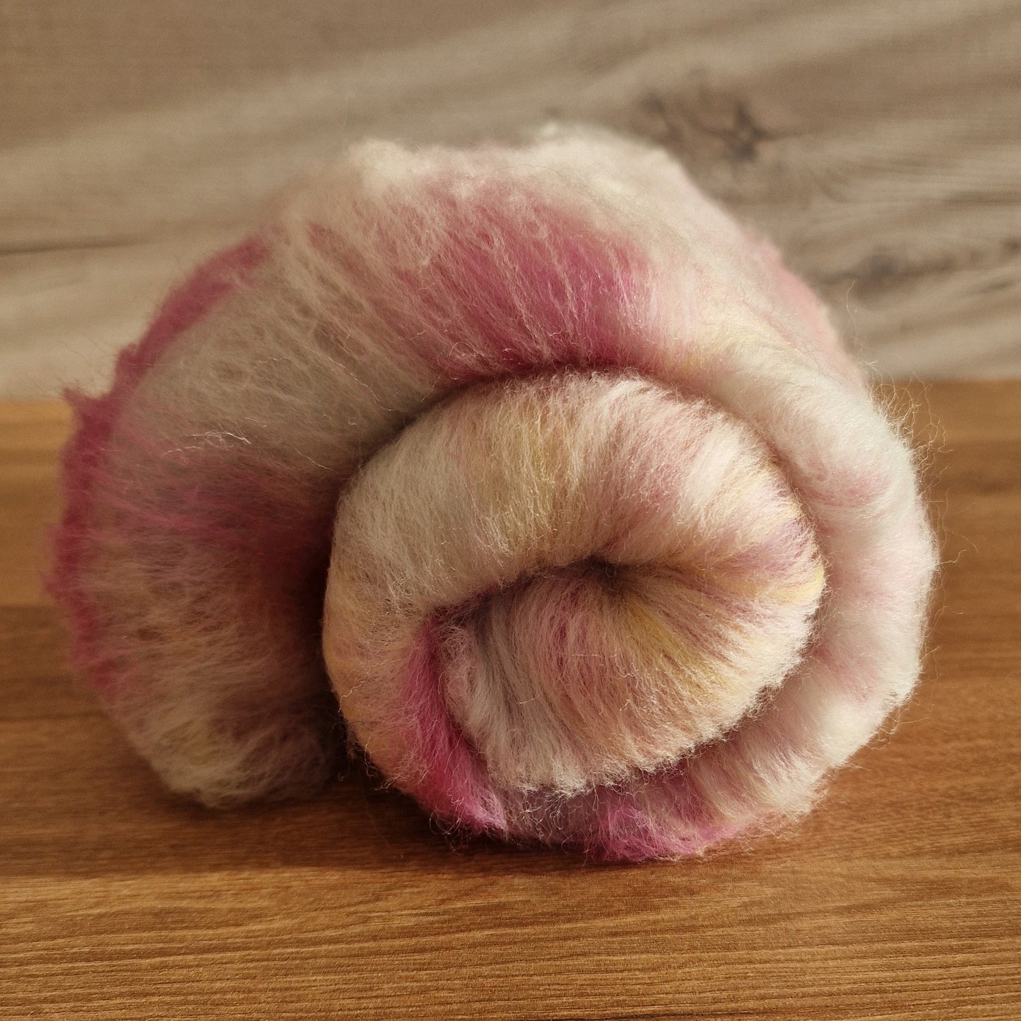 English Rose Garden Fibre Batt (95g)