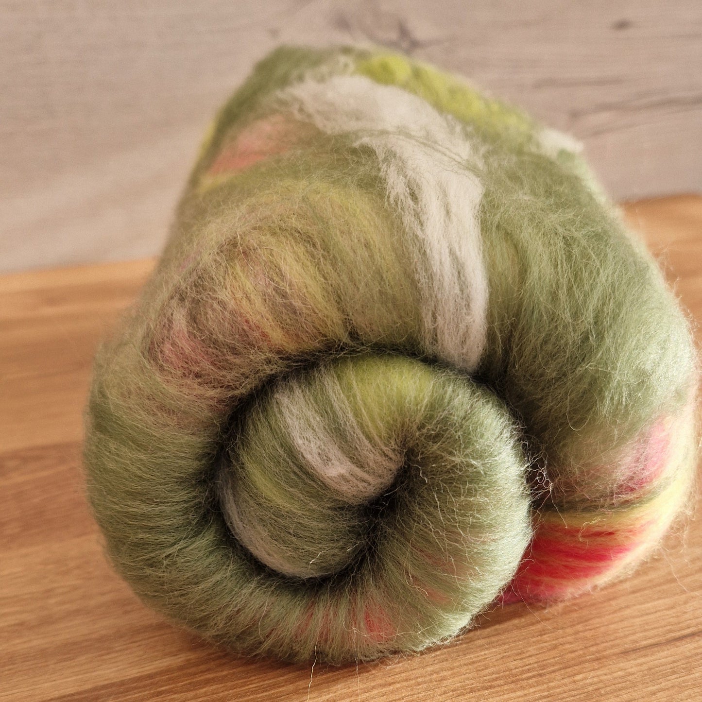 Sweet Pea Garden Fibre Batt (86g)